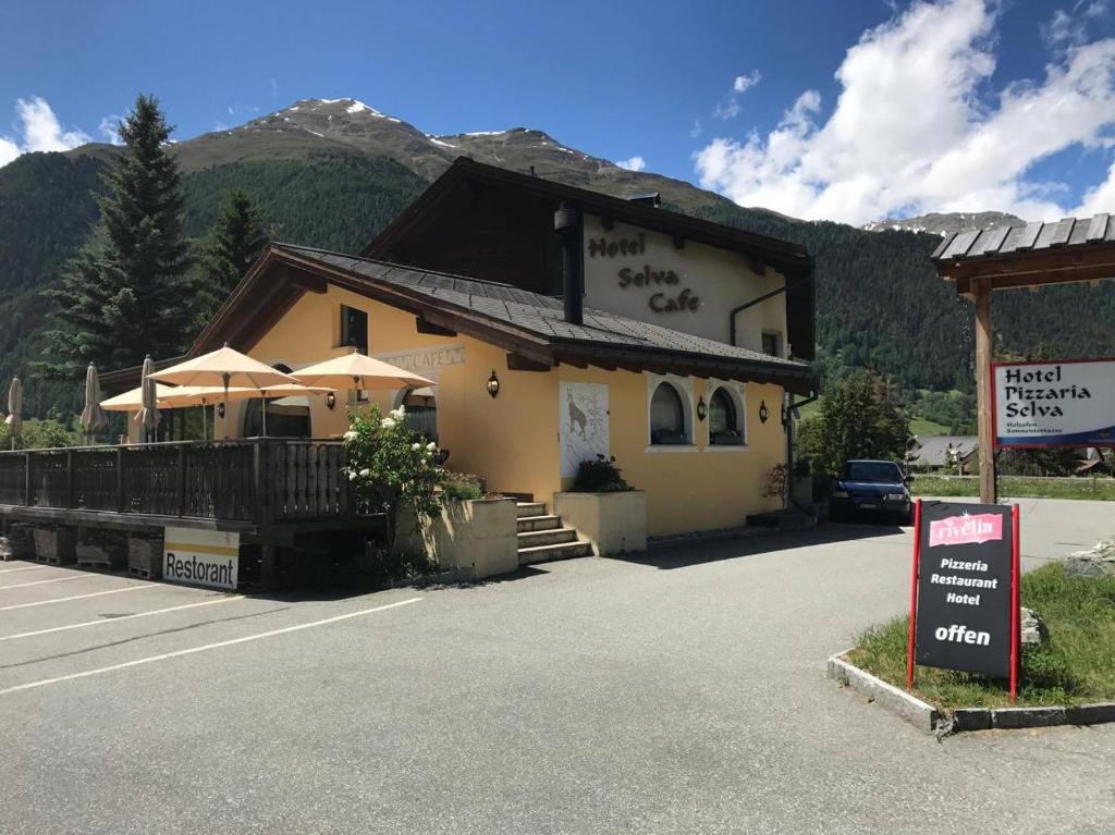 Hotel Baer & Post Zernez