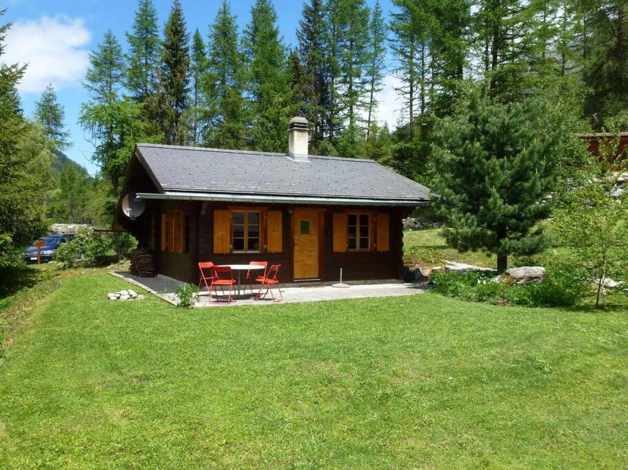 Le Bouvreuil Zinal, le VRAI petit chalet de vacances!