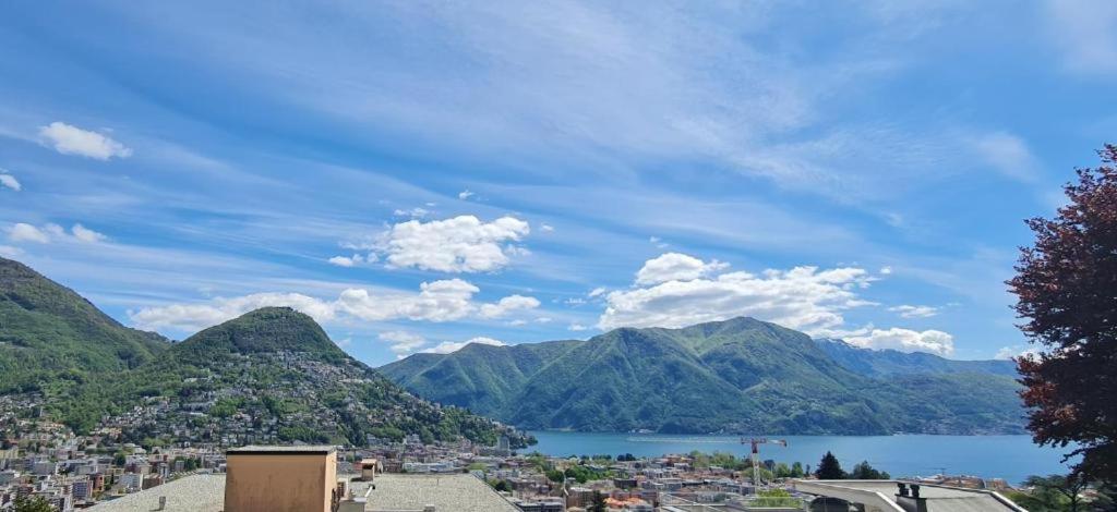 Lugano LakeView Apartment with Self Check-in & Private Parking on Request